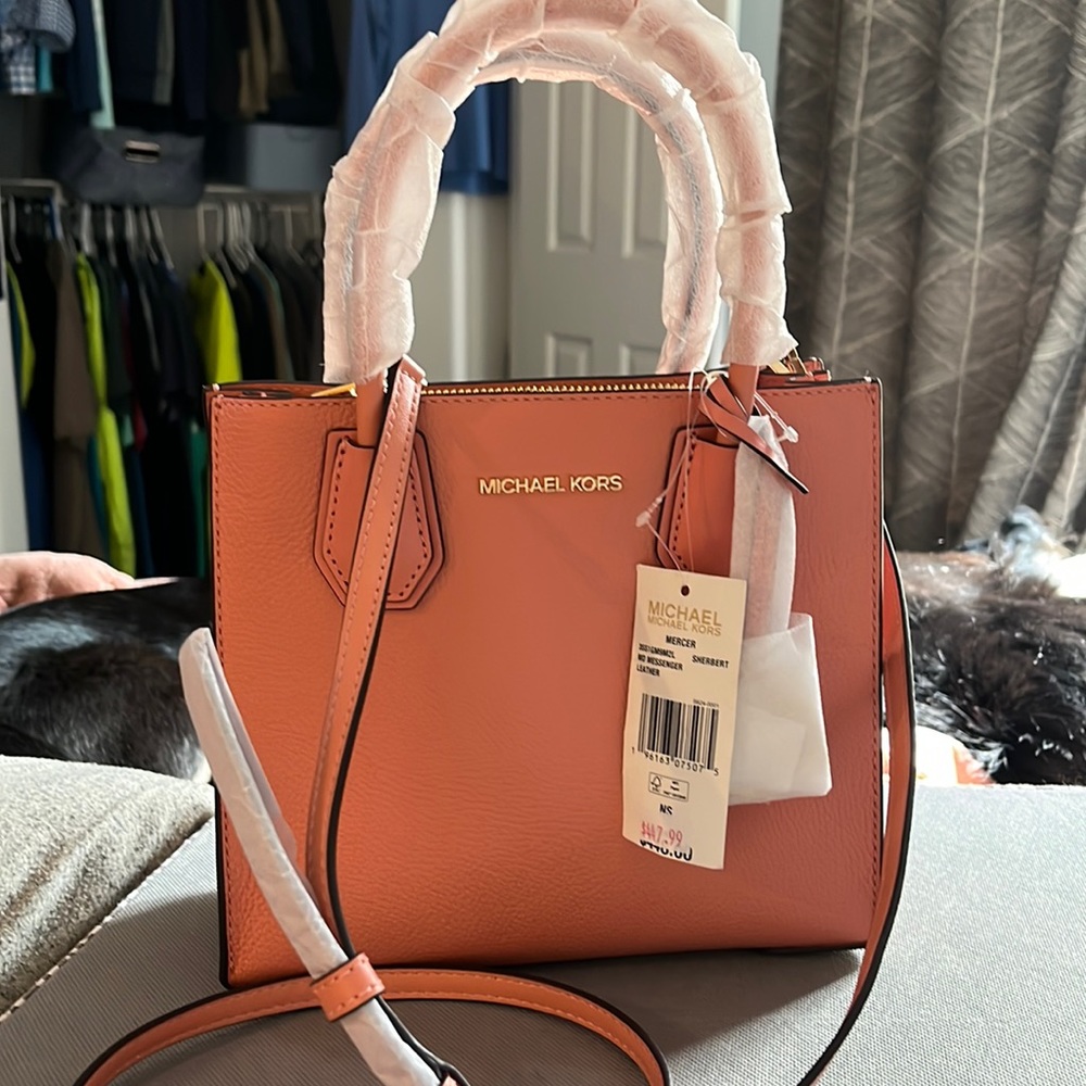 NWT MICHAEL KORS MERCER SHERBERT MD MESSENGER BAG